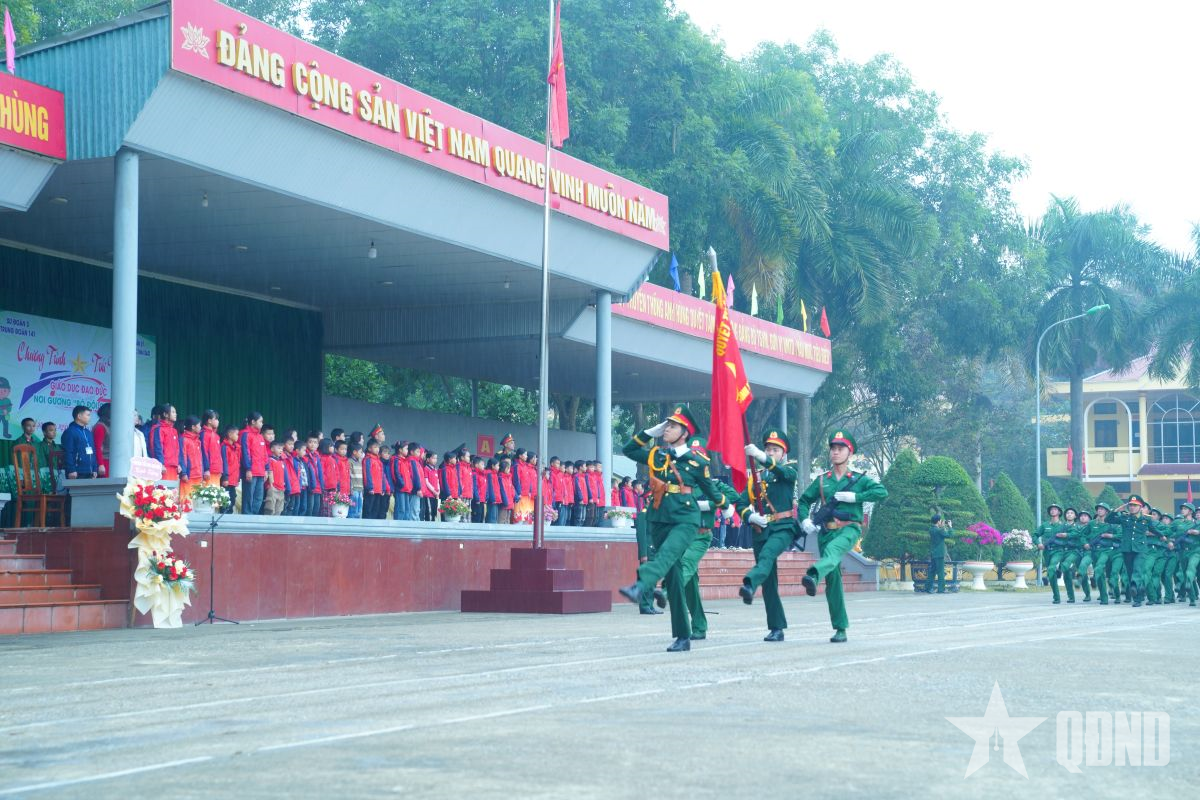 Một ngày ý nghĩa ở Trung đoàn 141